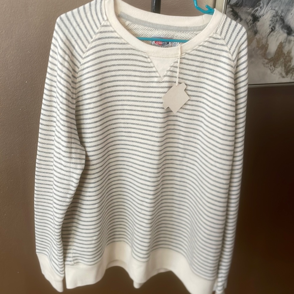 Crewneck sweater